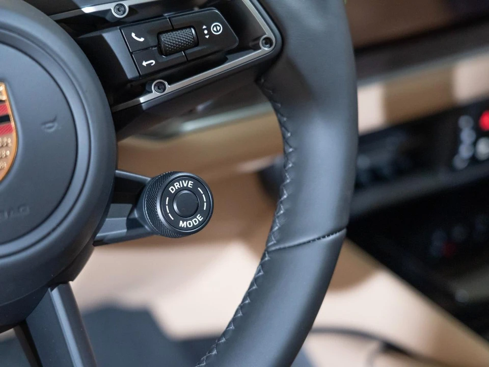 2026 Porsche 9Y0/9Y3 Cayenne - Image 22 of 29