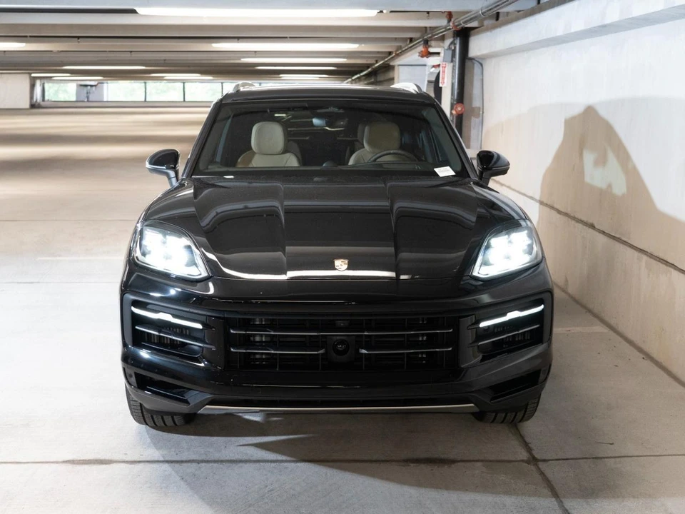 2026 Porsche 9Y0/9Y3 Cayenne - Image 6 of 29