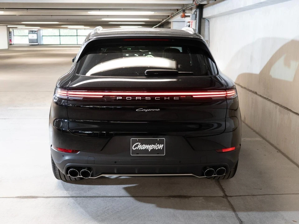 2026 Porsche 9Y0/9Y3 Cayenne - Image 10 of 29