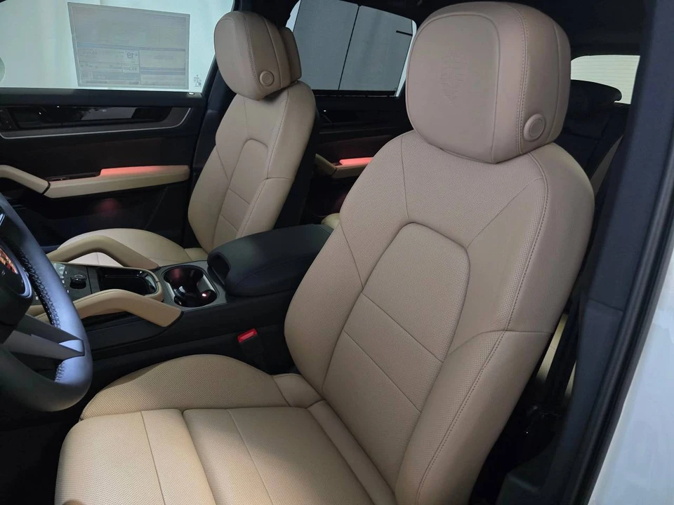 2026 Porsche 9Y0/9Y3 Cayenne - Image 5 of 5