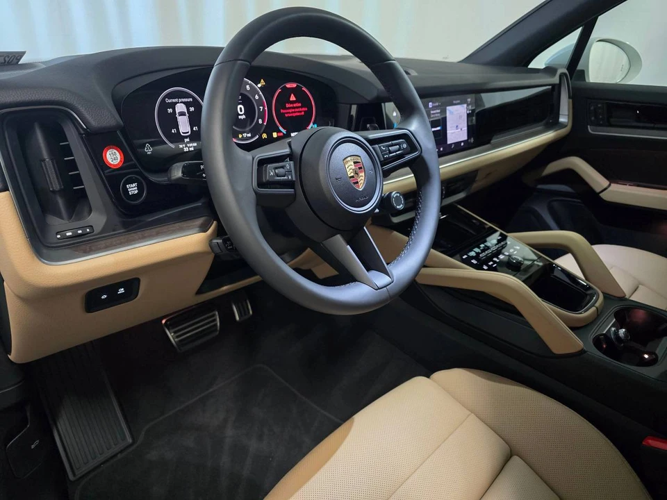 2026 Porsche 9Y0/9Y3 Cayenne - Image 4 of 5