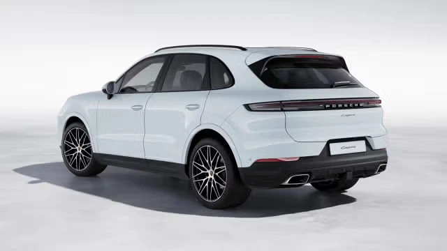 2026 Porsche Cayenne - Image 18 of 30