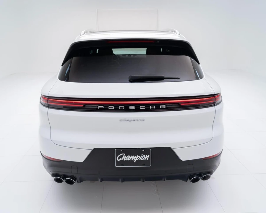 2026 Porsche 9Y0/9Y3 Cayenne - Image 10 of 31