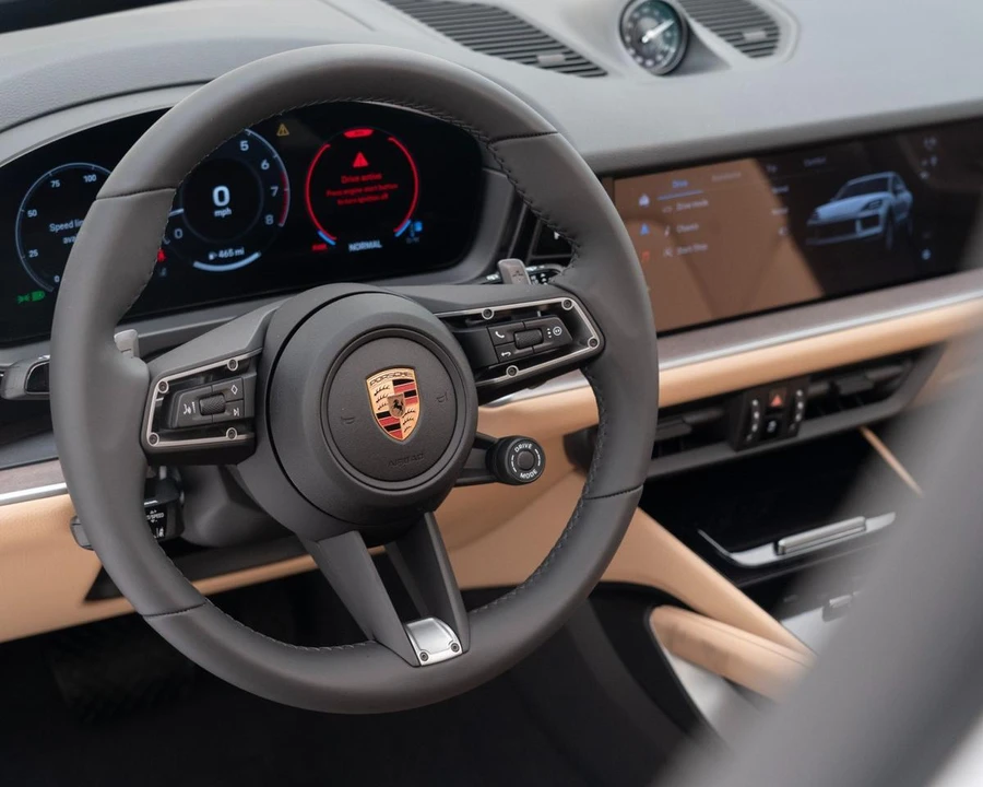 2026 Porsche 9Y0/9Y3 Cayenne - Image 19 of 31