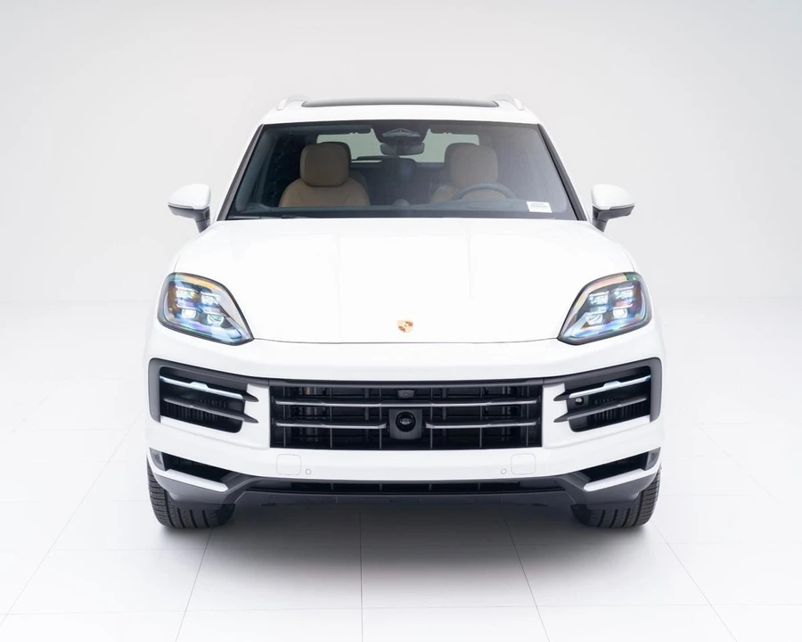2026 Porsche 9Y0/9Y3 Cayenne - Image 6 of 31