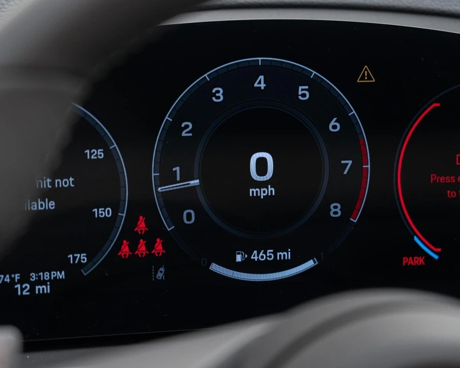 2026 Porsche 9Y0/9Y3 Cayenne - Image 23 of 31