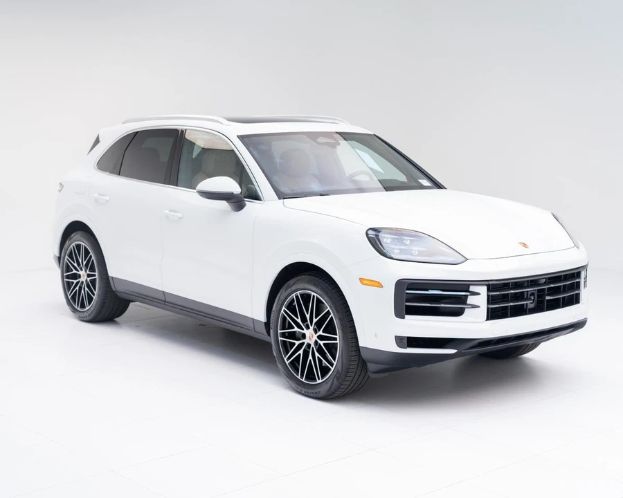 2026 Porsche 9Y0/9Y3 Cayenne - Image 7 of 31