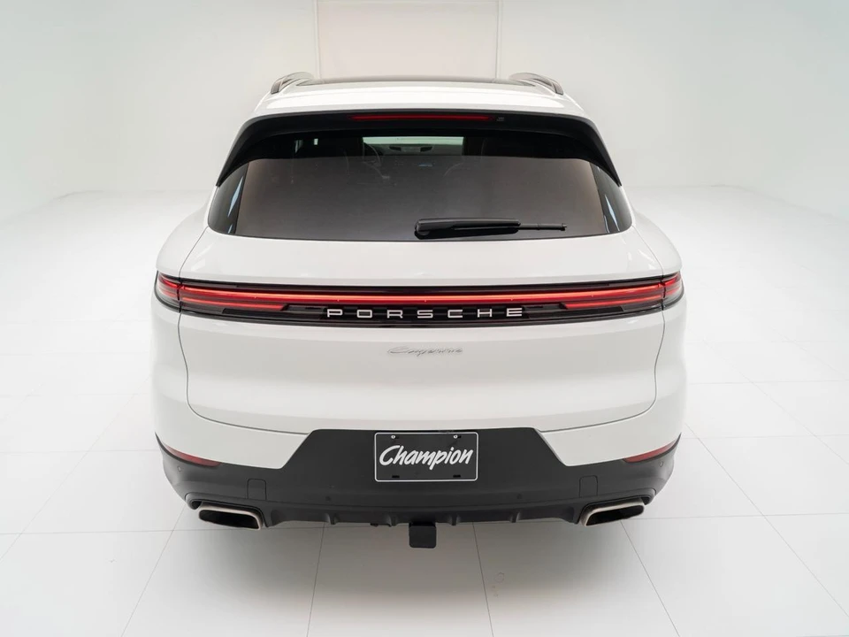 2026 Porsche 9Y0/9Y3 Cayenne - Image 11 of 31