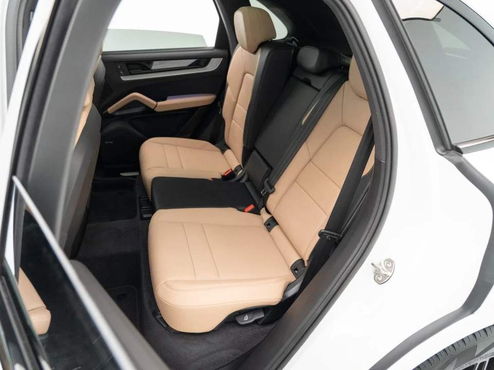 2026 Porsche 9Y0/9Y3 Cayenne - Image 30 of 31