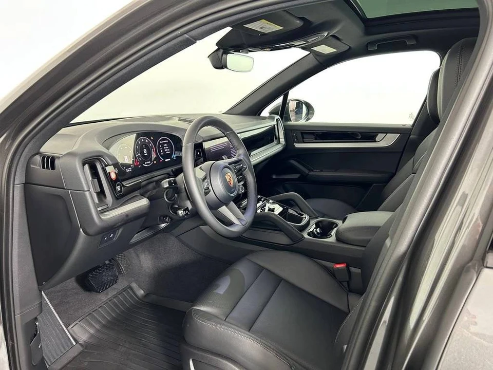 2026 Porsche 9Y0/9Y3 Cayenne - Image 4 of 4