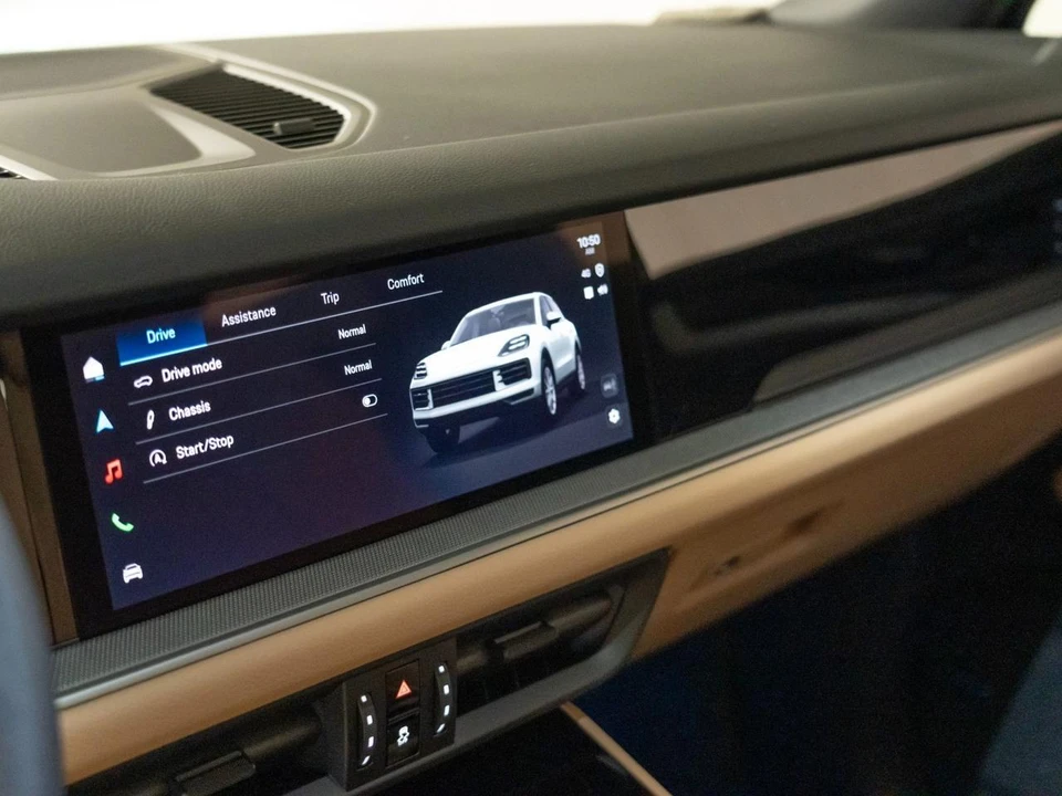 2026 Porsche 9Y0/9Y3 Cayenne - Image 21 of 29