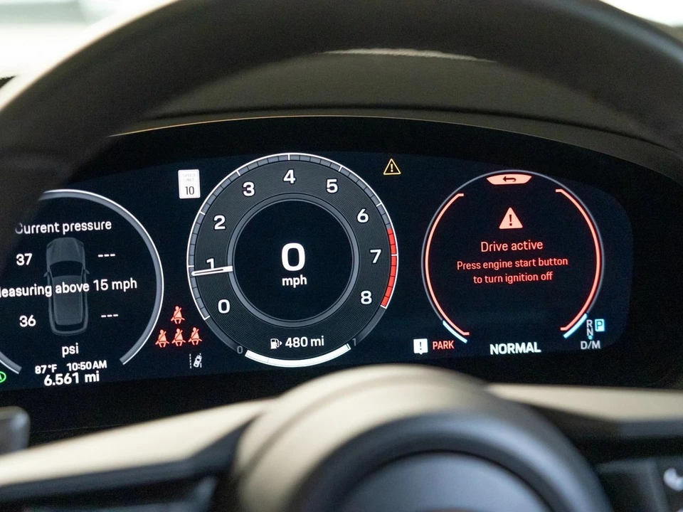 2026 Porsche 9Y0/9Y3 Cayenne - Image 20 of 29