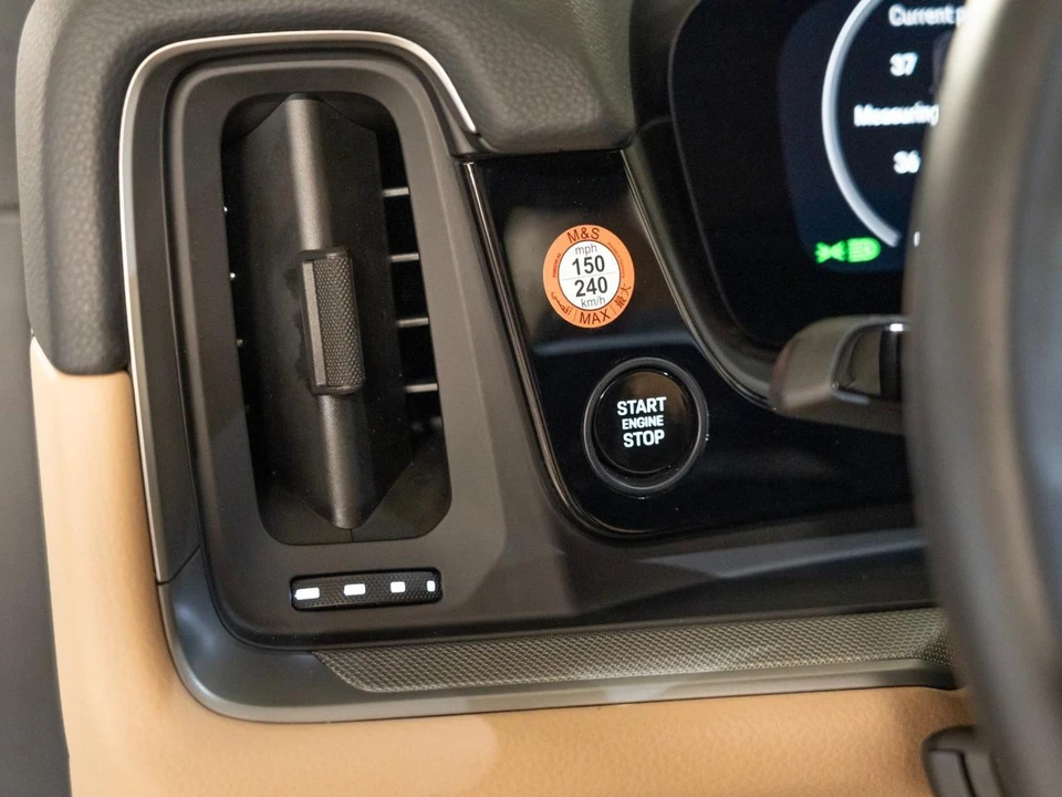 2026 Porsche 9Y0/9Y3 Cayenne - Image 24 of 29
