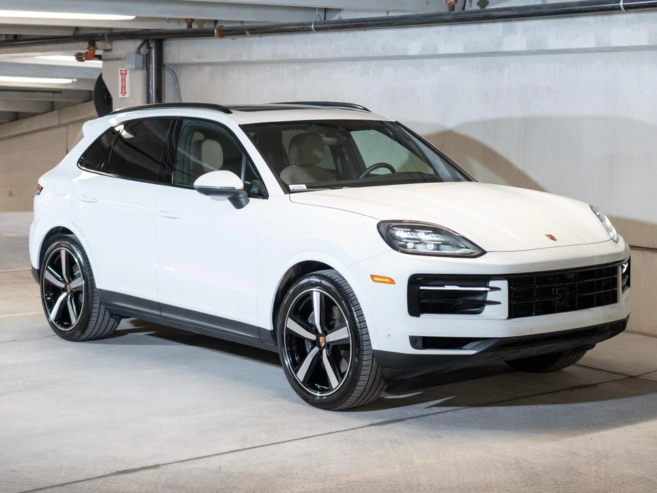 2026 Porsche 9Y0/9Y3 Cayenne - Image 8 of 29