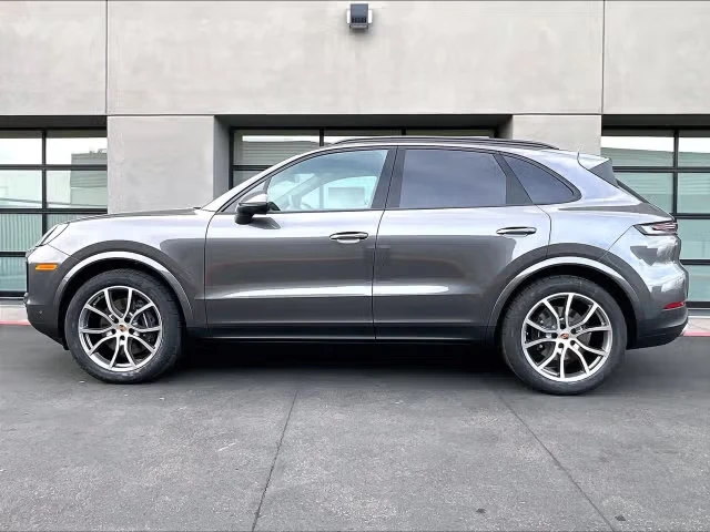 2026 Porsche 9Y0/9Y3 Cayenne - Image 10 of 31