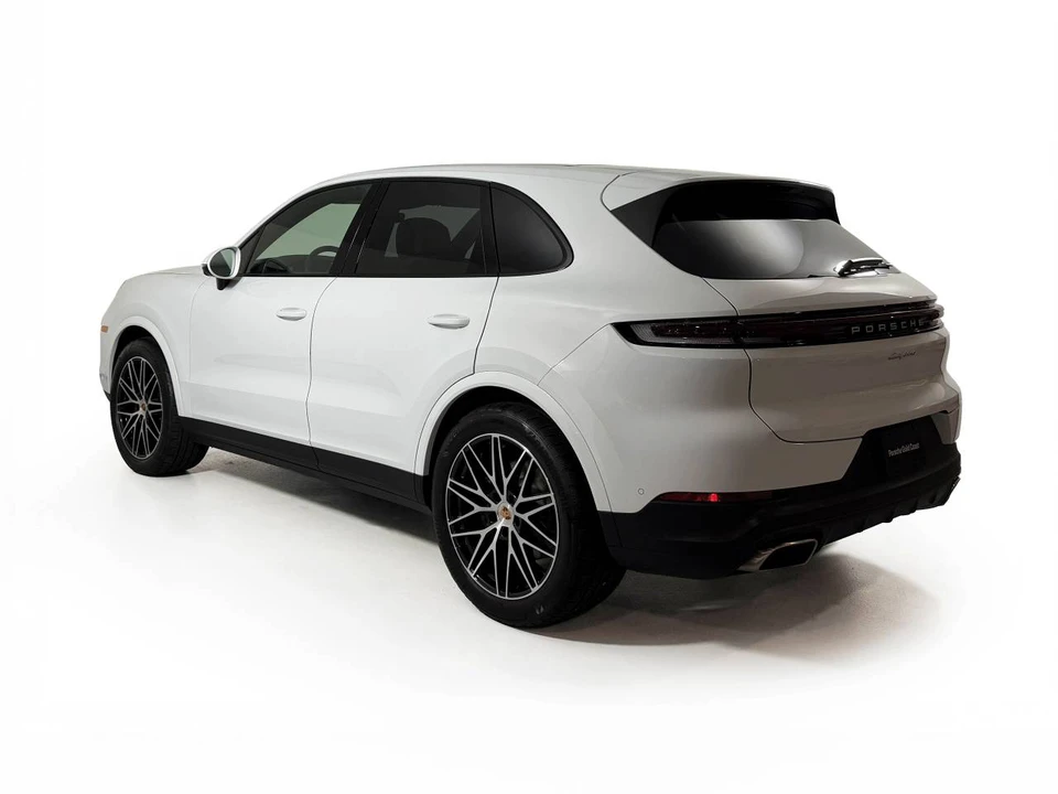 2026 Porsche 9Y0/9Y3 Cayenne - Image 3 of 5