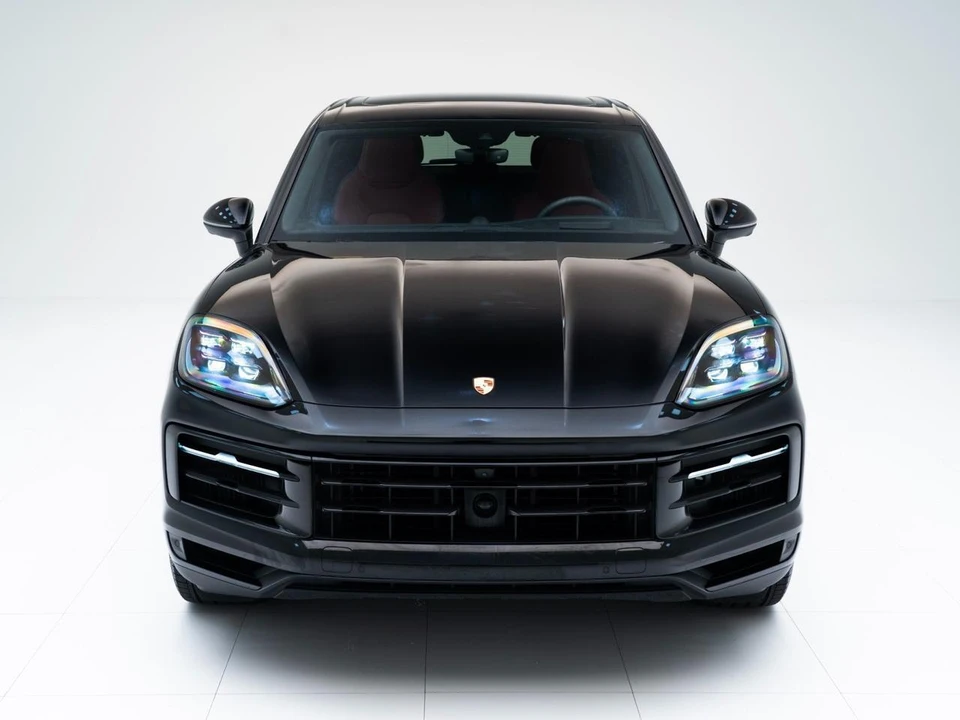 2026 Porsche 9Y0/9Y3 Cayenne - Image 6 of 31
