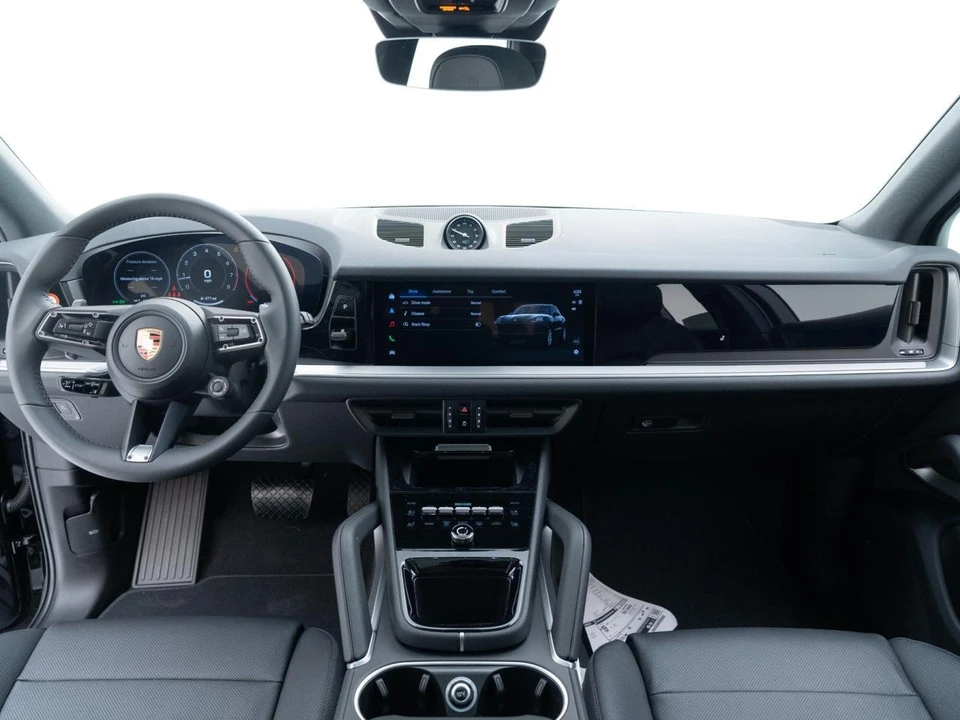 2026 Porsche 9Y0/9Y3 Cayenne - Image 29 of 31