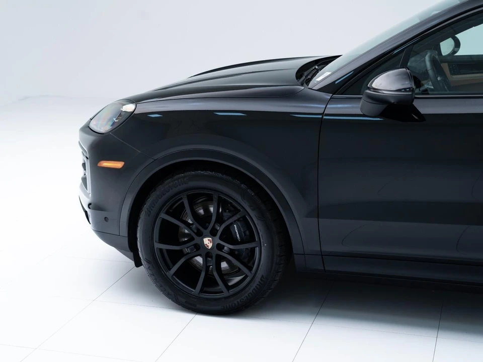 2026 Porsche 9Y0/9Y3 Cayenne - Image 11 of 31