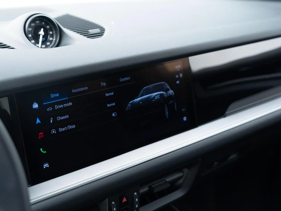 2026 Porsche 9Y0/9Y3 Cayenne - Image 24 of 31