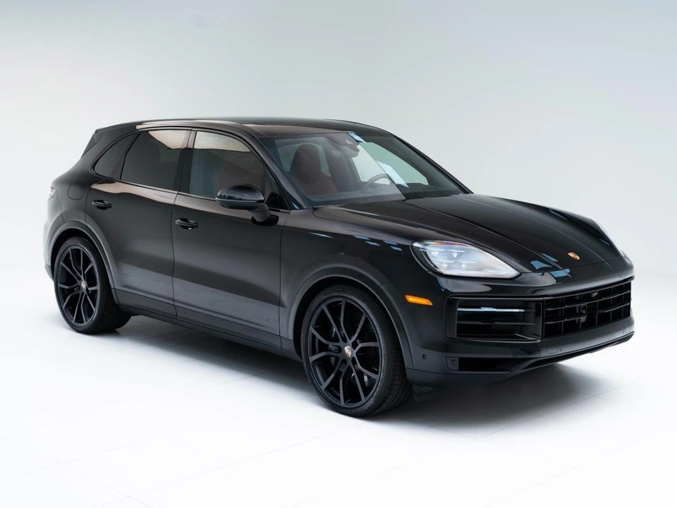 2026 Porsche 9Y0/9Y3 Cayenne - Image 7 of 31