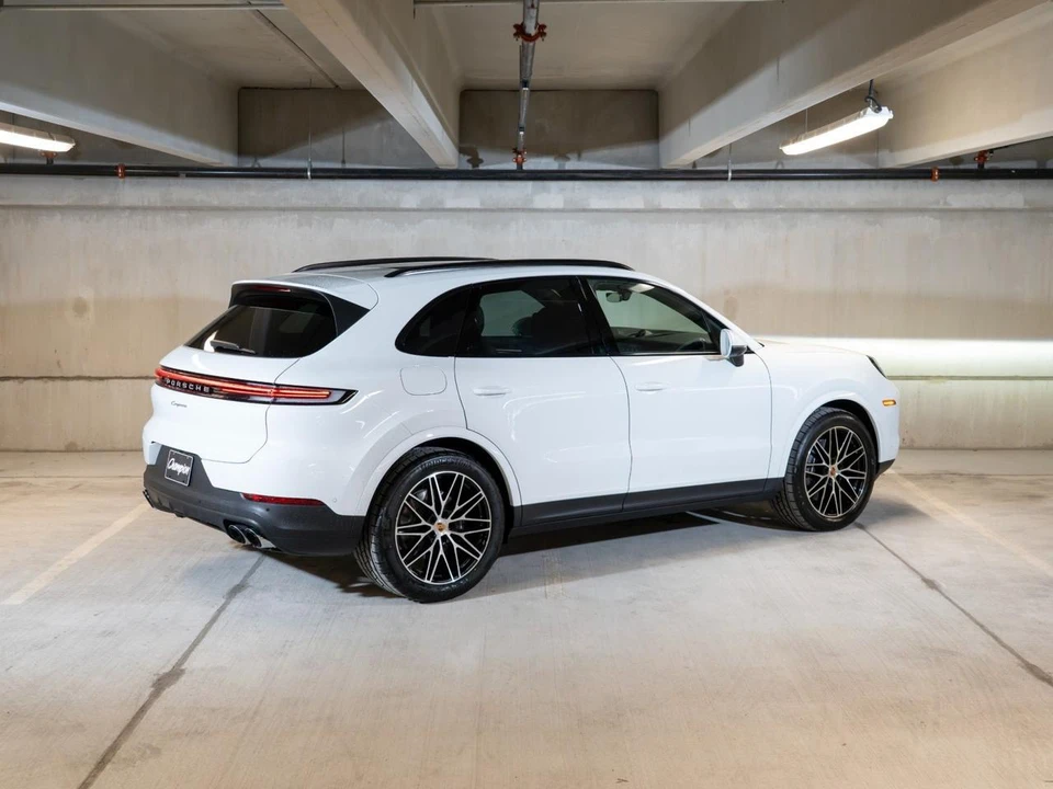 2026 Porsche 9Y0/9Y3 Cayenne - Image 7 of 29