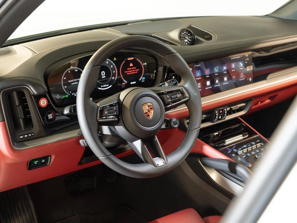 2026 Porsche 9Y0/9Y3 Cayenne - Image 21 of 29