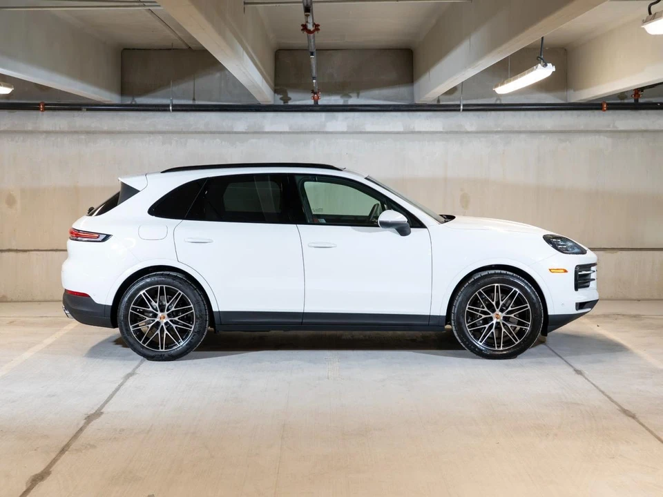 2026 Porsche 9Y0/9Y3 Cayenne - Image 8 of 29