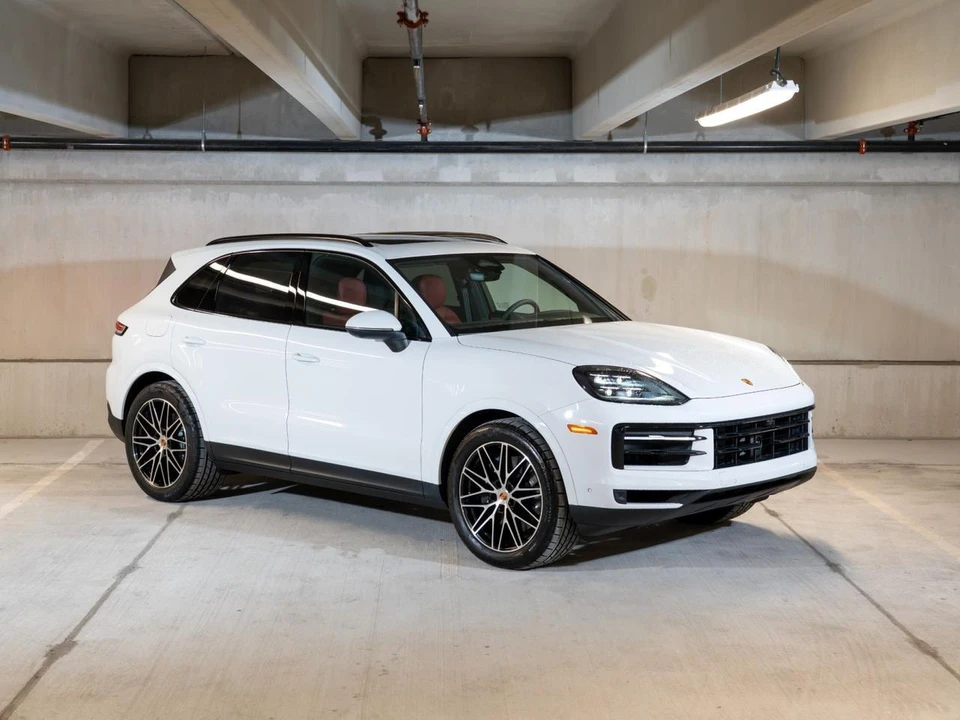 2026 Porsche 9Y0/9Y3 Cayenne - Image 9 of 29