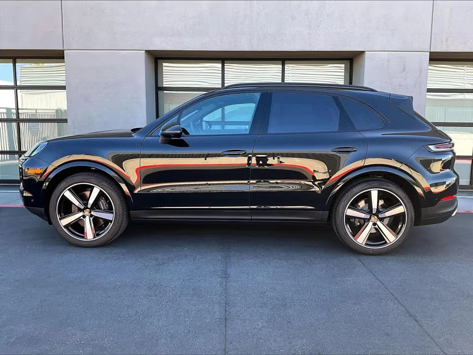 2026 Porsche 9Y0/9Y3 Cayenne - Image 11 of 31