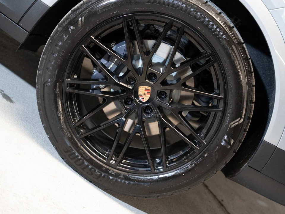 2026 Porsche 9Y0/9Y3 Cayenne - Image 11 of 30