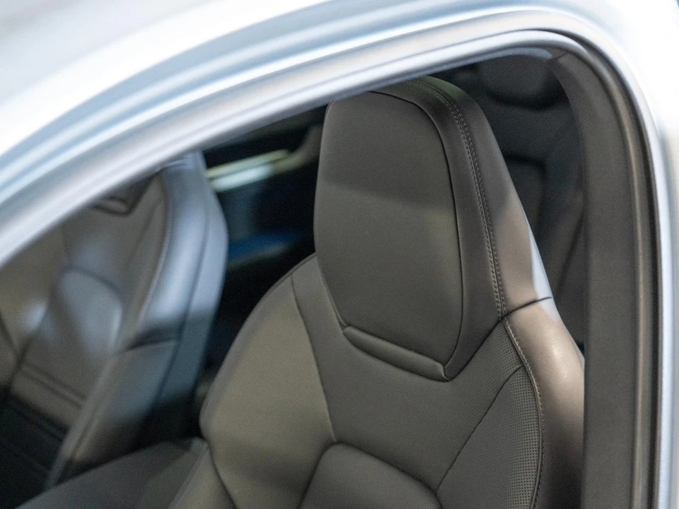 2026 Porsche 9Y0/9Y3 Cayenne - Image 25 of 30