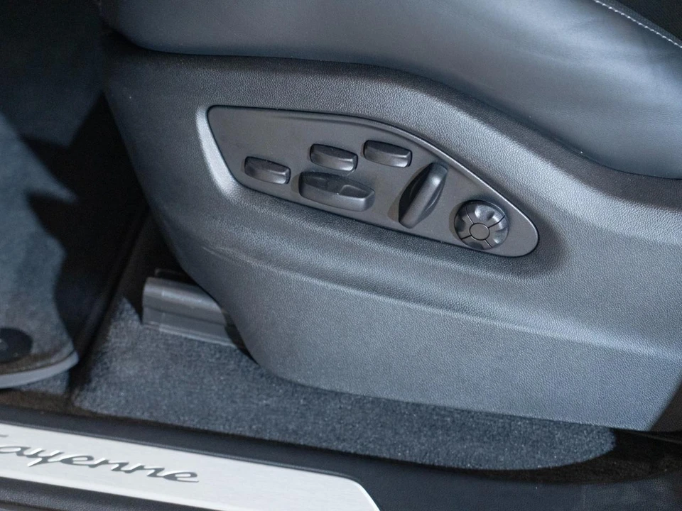 2026 Porsche 9Y0/9Y3 Cayenne - Image 13 of 30