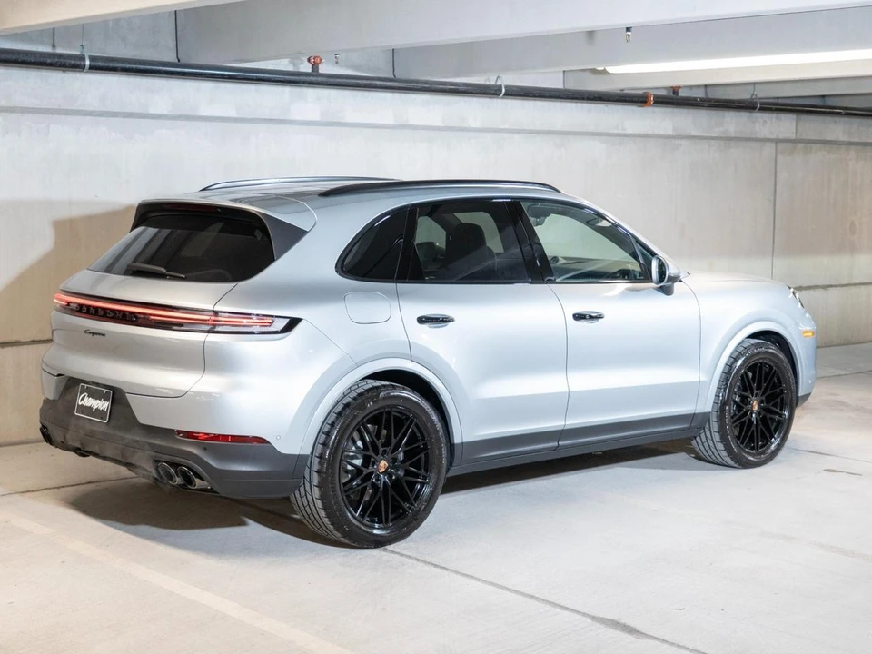 2026 Porsche 9Y0/9Y3 Cayenne - Image 9 of 30