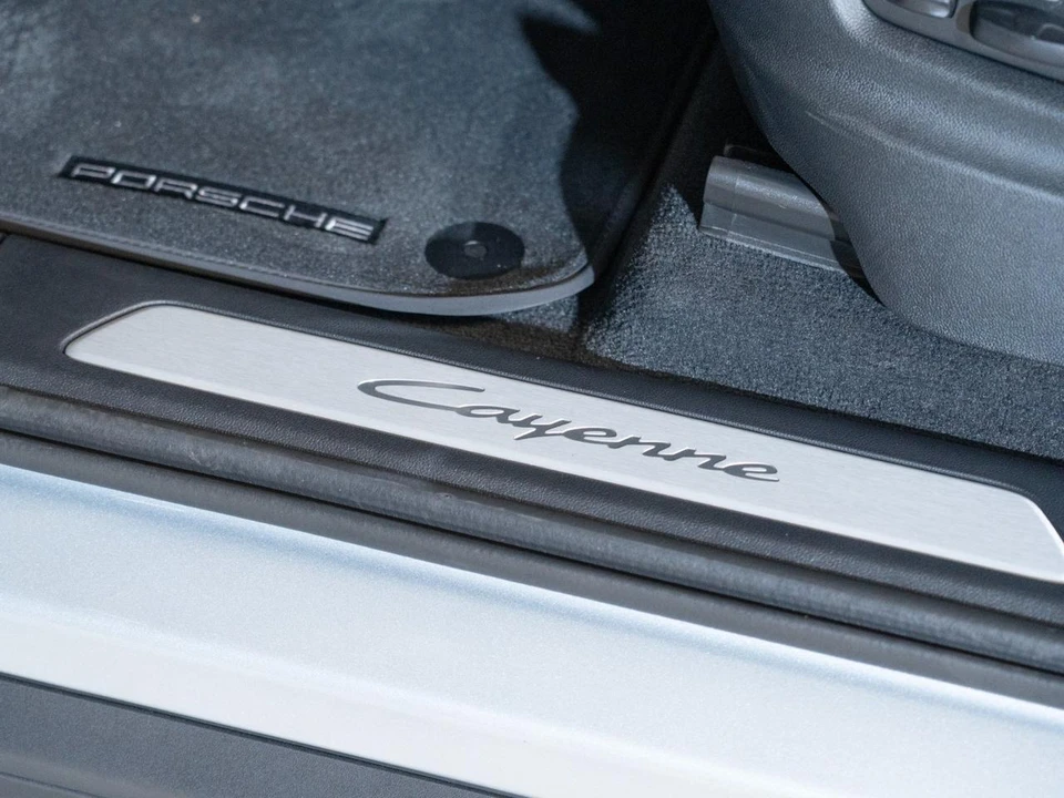 2026 Porsche 9Y0/9Y3 Cayenne - Image 12 of 30