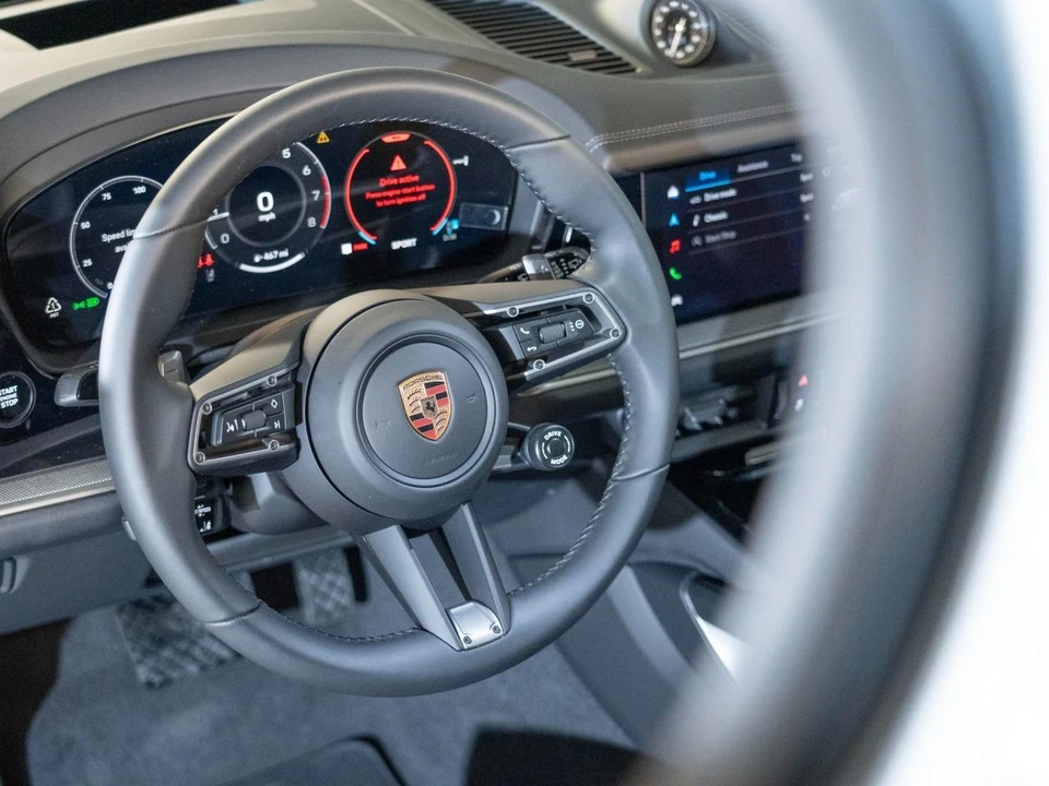 2026 Porsche 9Y0/9Y3 Cayenne - Image 15 of 30