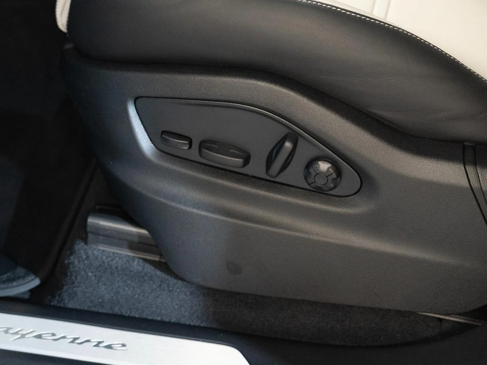 2026 Porsche 9Y0/9Y3 Cayenne - Image 13 of 27