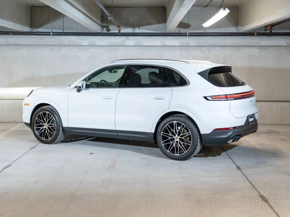 2026 Porsche 9Y0/9Y3 Cayenne - Image 3 of 4