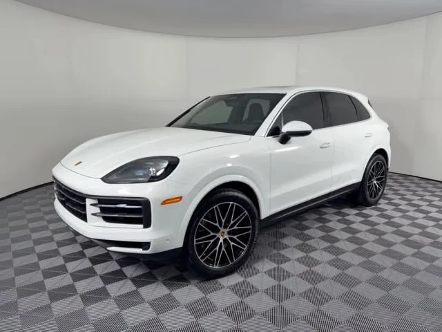 2026 Porsche 9Y0/9Y3 Cayenne - Image 2 of 31