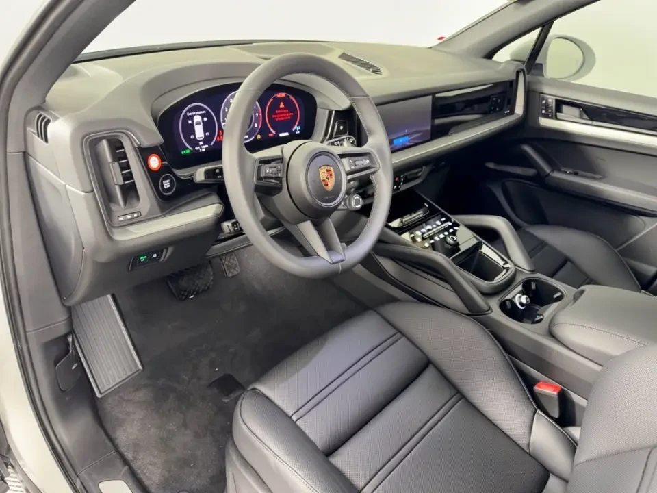 2026 Porsche 9Y0/9Y3 Cayenne - Image 31 of 31