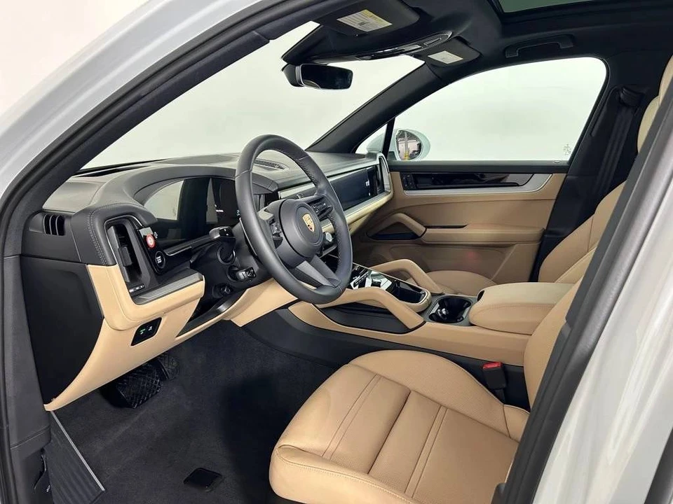 2026 Porsche 9Y0/9Y3 Cayenne - Image 4 of 4