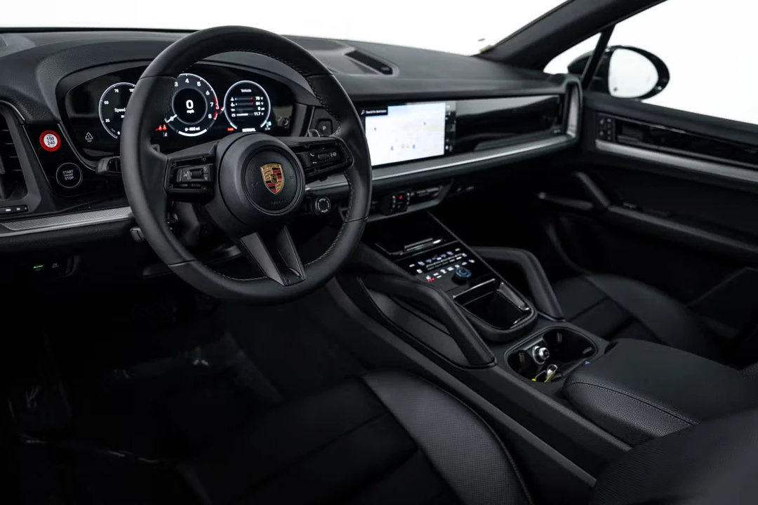 2026 Porsche 9Y0/9Y3 Cayenne - Image 28 of 31