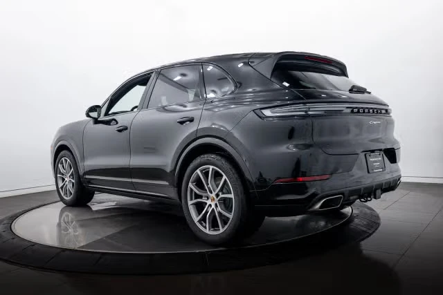 2026 Porsche 9Y0/9Y3 Cayenne - Image 18 of 31