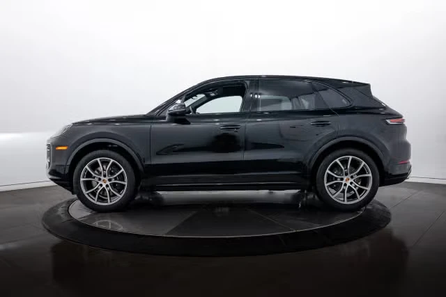 2026 Porsche 9Y0/9Y3 Cayenne - Image 10 of 31