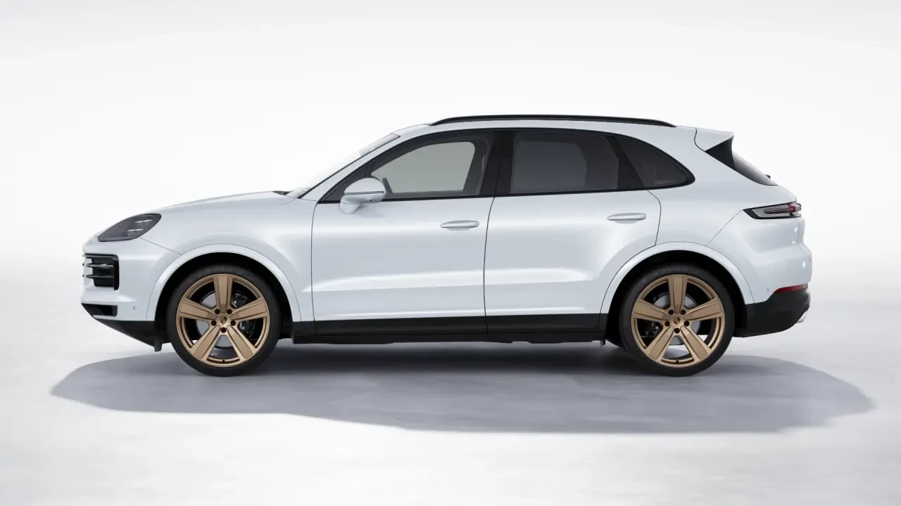 2026 Porsche 9Y0/9Y3 Cayenne - Image 16 of 31