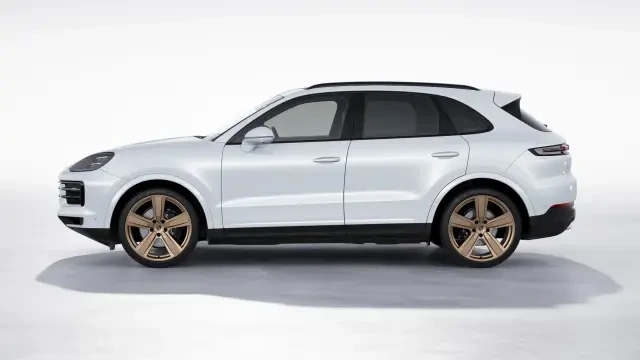 2026 Porsche 9Y0/9Y3 Cayenne - Image 14 of 31