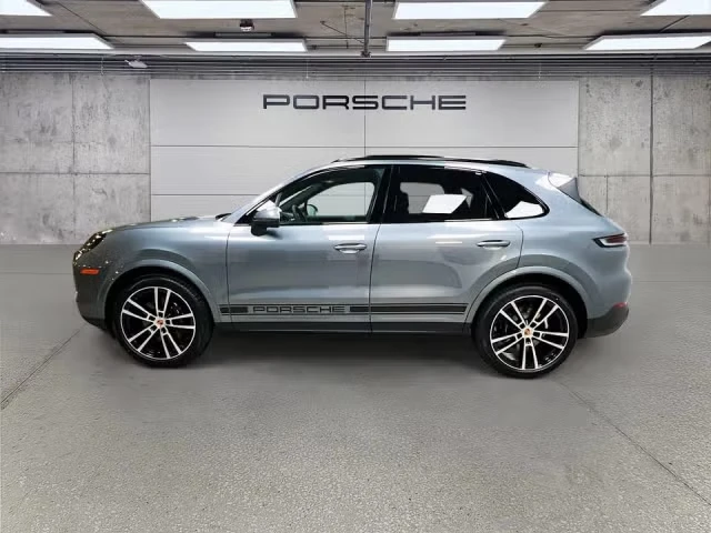 2026 Porsche 9Y0/9Y3 Cayenne - Image 10 of 31