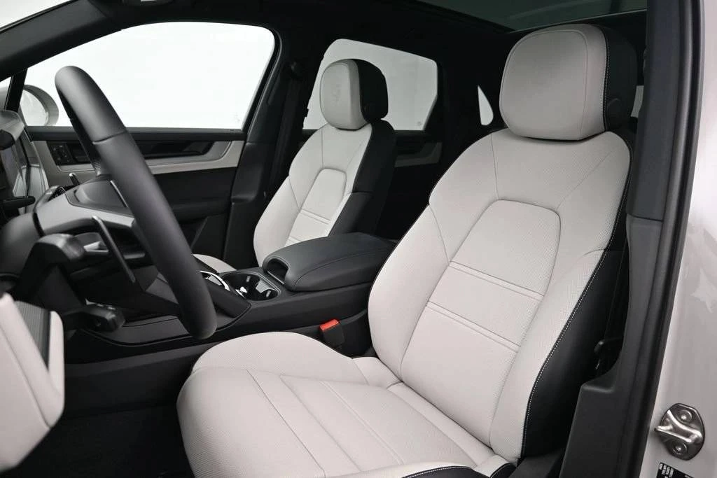 2026 Porsche 9Y0/9Y3 Cayenne - Image 5 of 5
