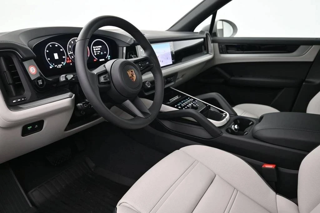 2026 Porsche 9Y0/9Y3 Cayenne - Image 4 of 5