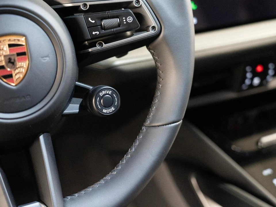 2026 Porsche 9Y0/9Y3 Cayenne - Image 23 of 30